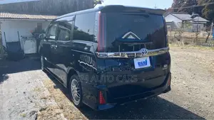Toyota Noah Hybrid WXB Mica Blue 2021