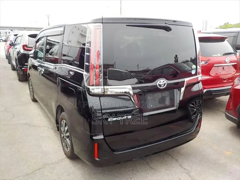 Toyota Esquire Gi Premium Package 2020