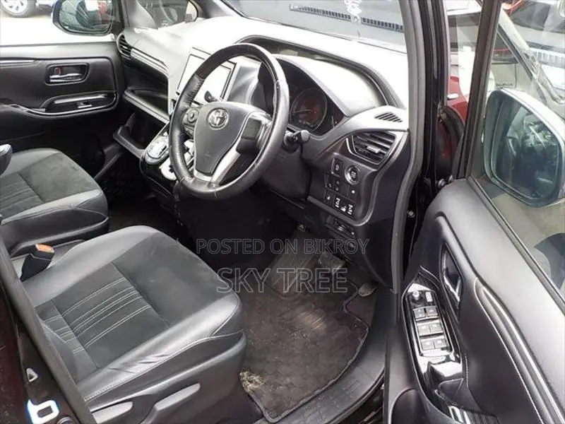 Toyota Esquire Gi Premium Package 2020