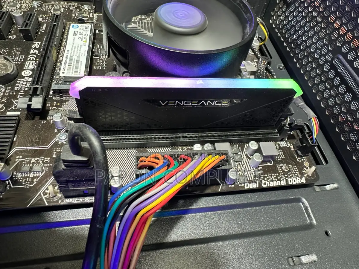 CORSAIR VENGEANCE RGB RS 8GB DDR4 3600MHz RAM
