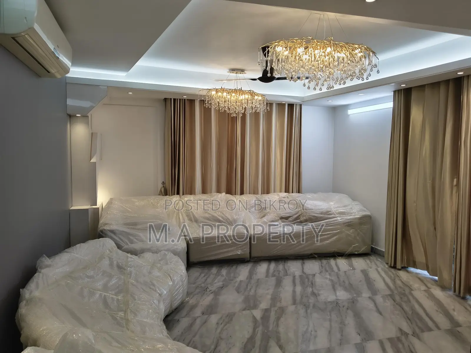Luxury Fully Furnish 3-bed Apartment Rent 3000sqft