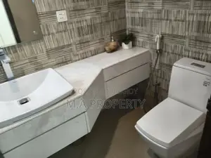 Luxury Fully Furnish 3-bed Apartment Rent 3000sqft