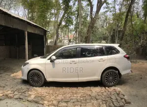 Toyota Fielder X 2016