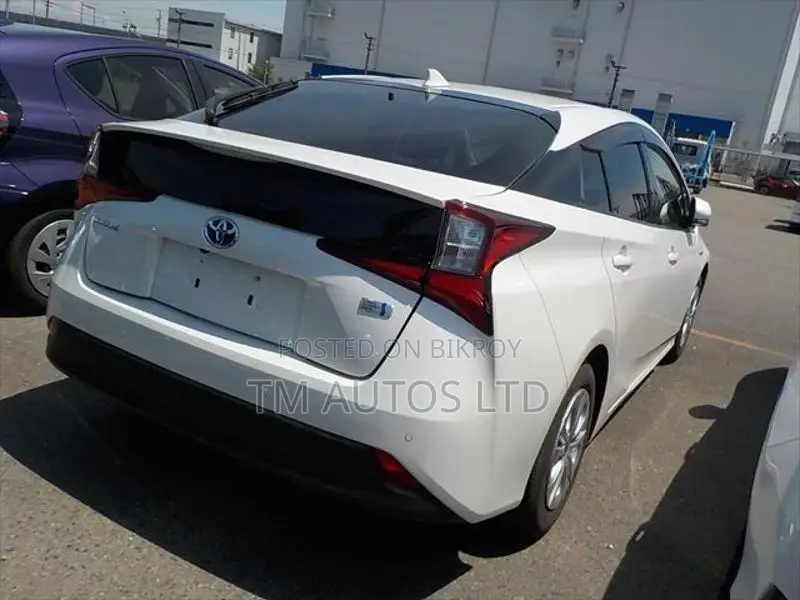 Toyota Prius S LED PKG 4.0 PEARL 2020