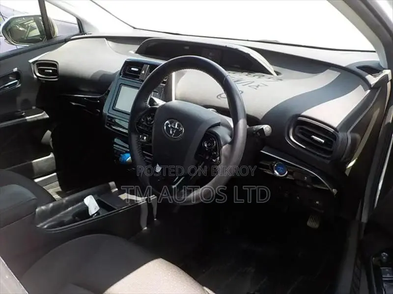 Toyota Prius S LED PKG 4.0 PEARL 2020