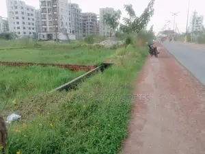 Urgent 3-Katha South-Facing Plot Sale in L-Block