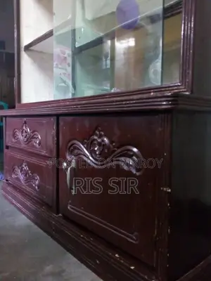 Beautiful Showcase at a Great Price