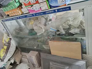 গ্লাস রেক ৫ ফুট, ৪২ ইঞ্চি সাইজ, চওড়া ১৭ ইঞ্চি