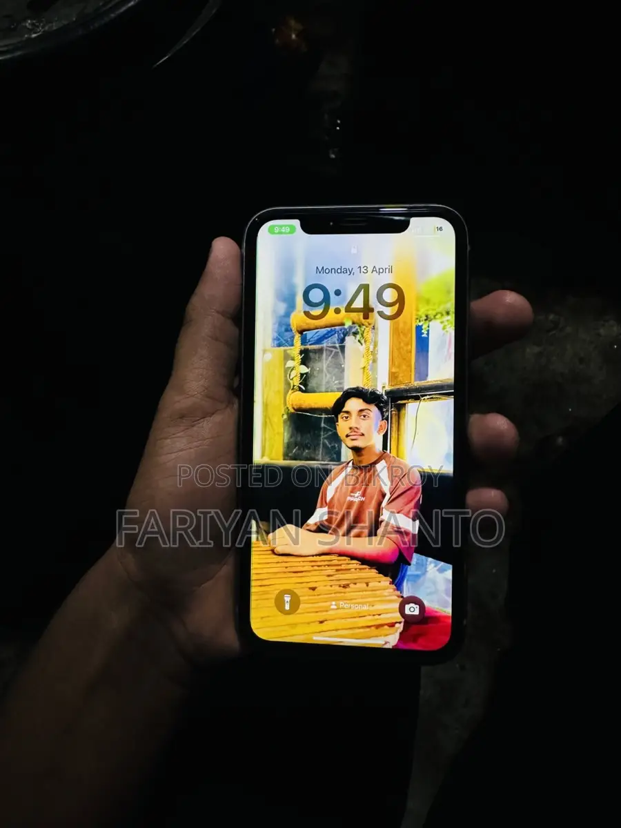 Apple iPhone 11 (Used)