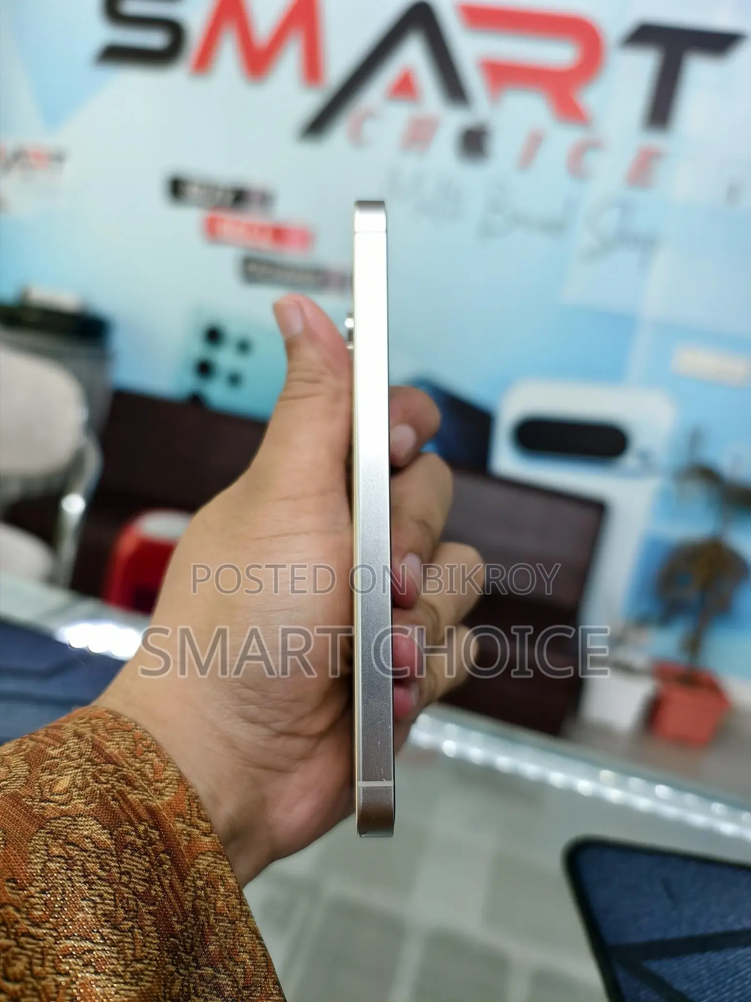 Samsung Galaxy S24 8 256 (Used)