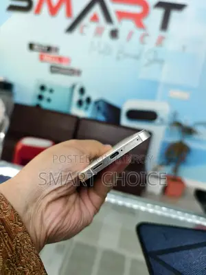 Samsung Galaxy S24 8 256 (Used)