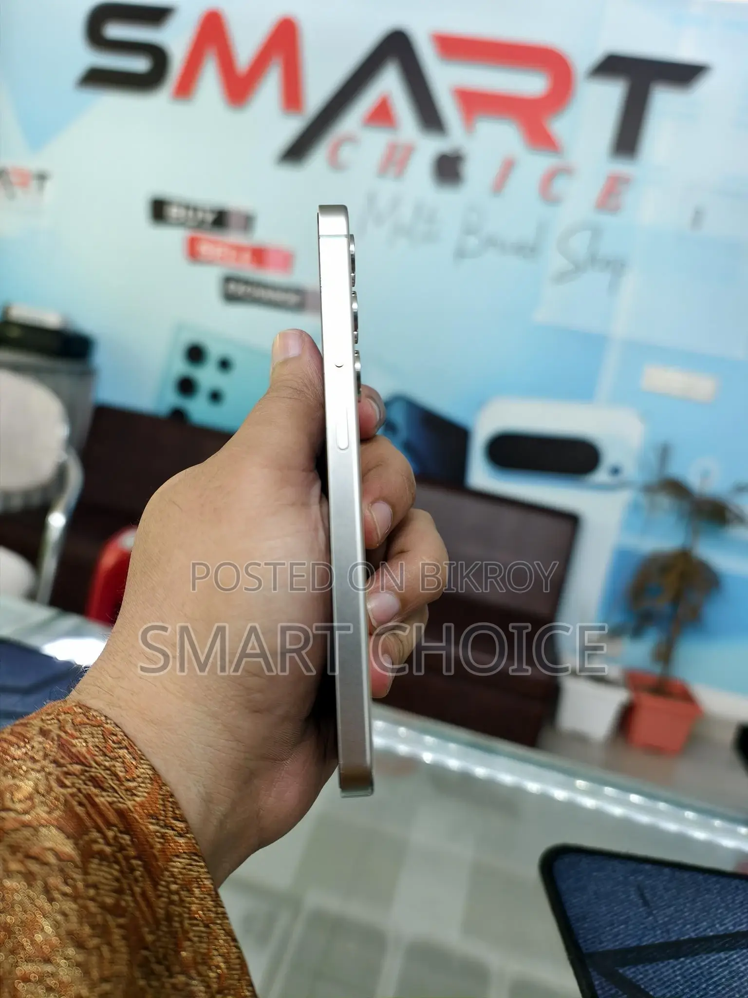 Samsung Galaxy S24 8 256 (Used)