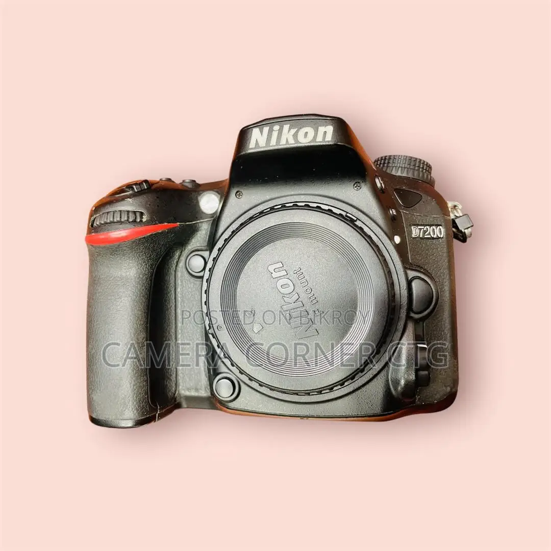 Nikon D7200 Body now