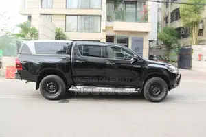 Toyota Hilux New Shape Carryboy 2018