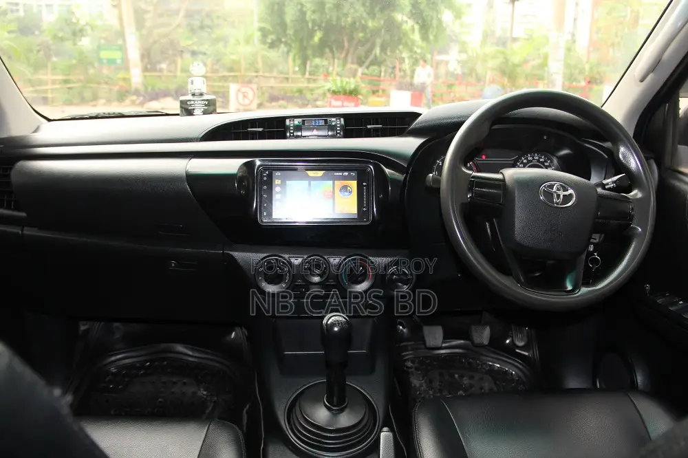 Toyota Hilux New Shape Carryboy 2018