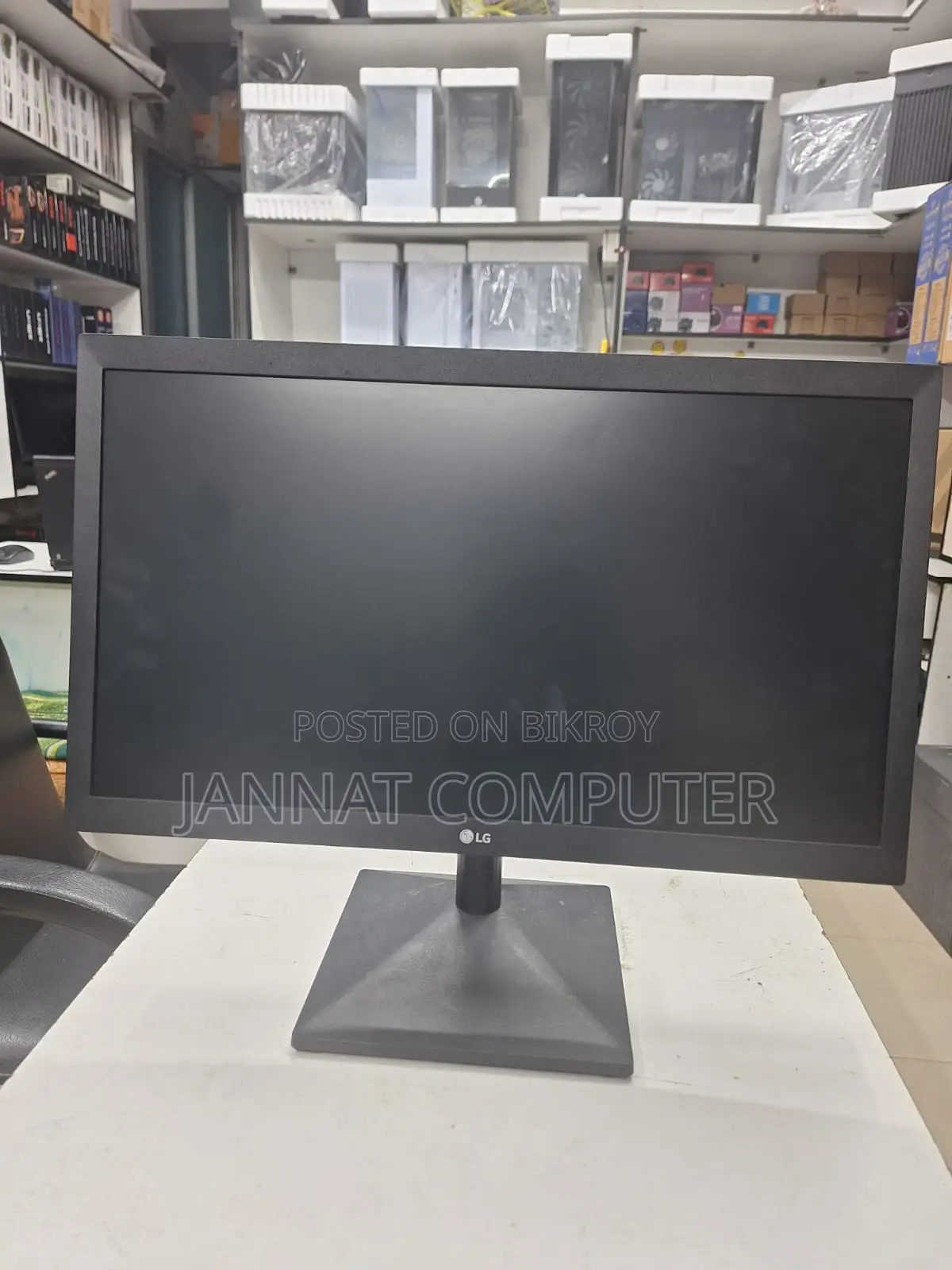 Super Fresh Brand 17''/19''/20''/22'' LED Monitors at Wholesale Prices