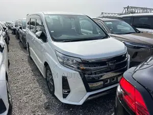 Toyota Noah Non Hybrid WXB Pearl 2020