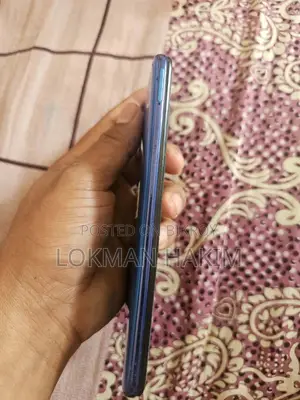 Samsung Galaxy A50 (Used)