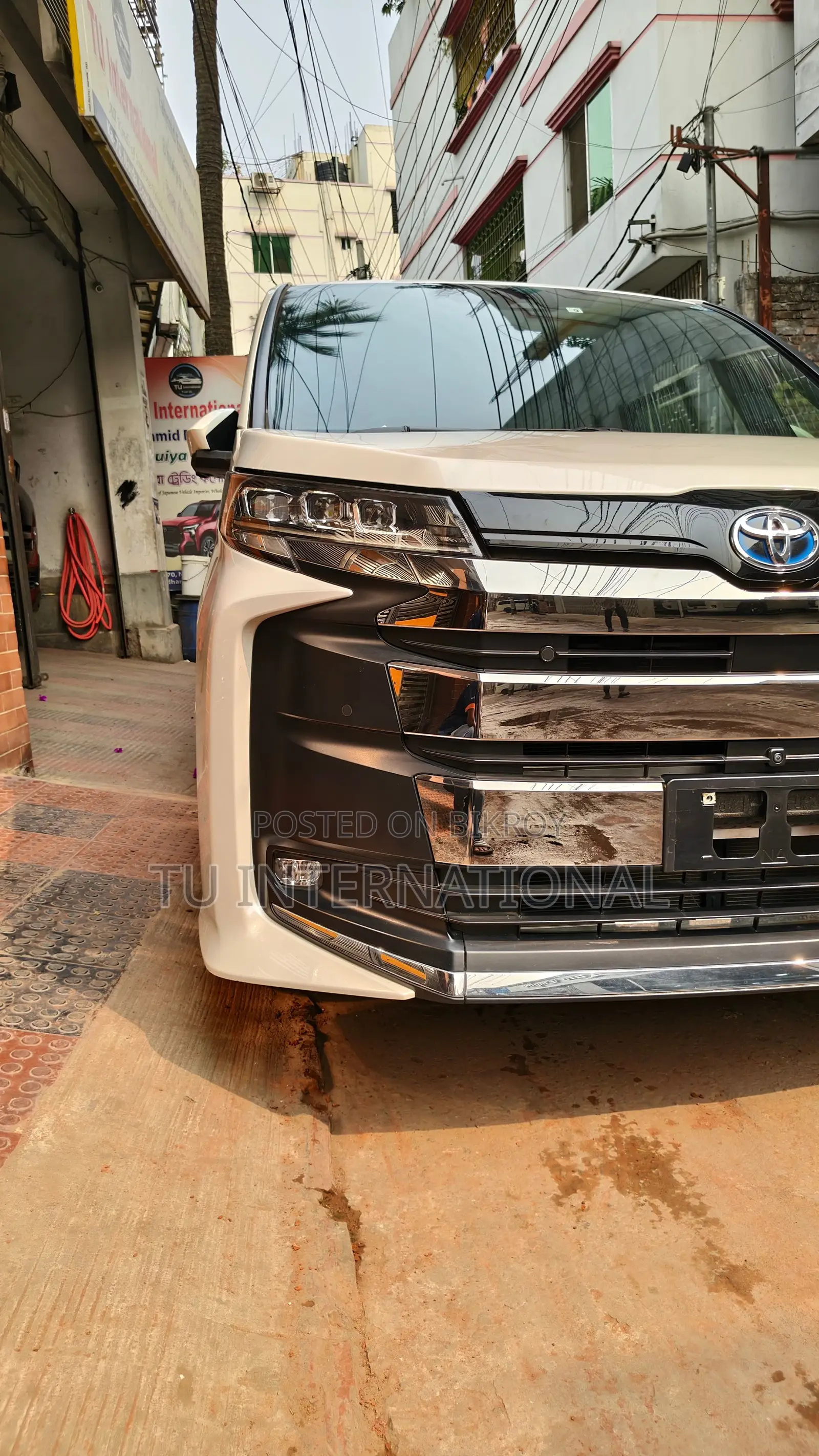 Toyota Noah HYBRID SZ-PACKAGE 2022