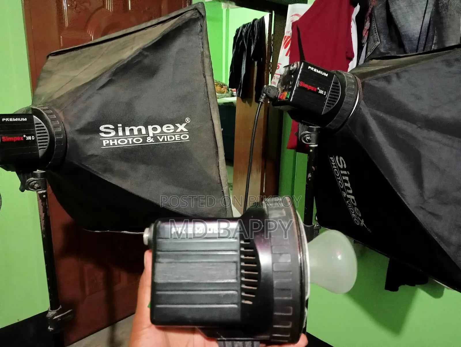 Selling 3 Simpex 300d Studio Lights