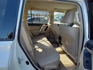 Toyota Prado TX-L 2022