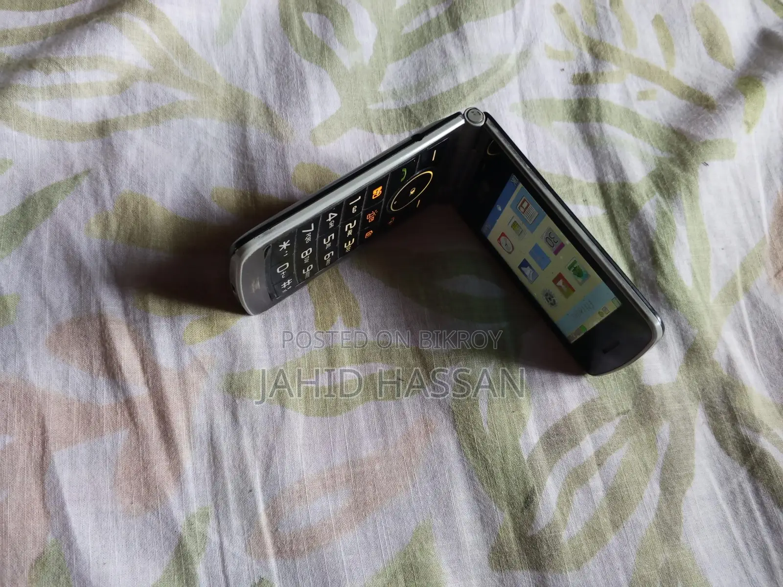 LG Folding Phone (Used)