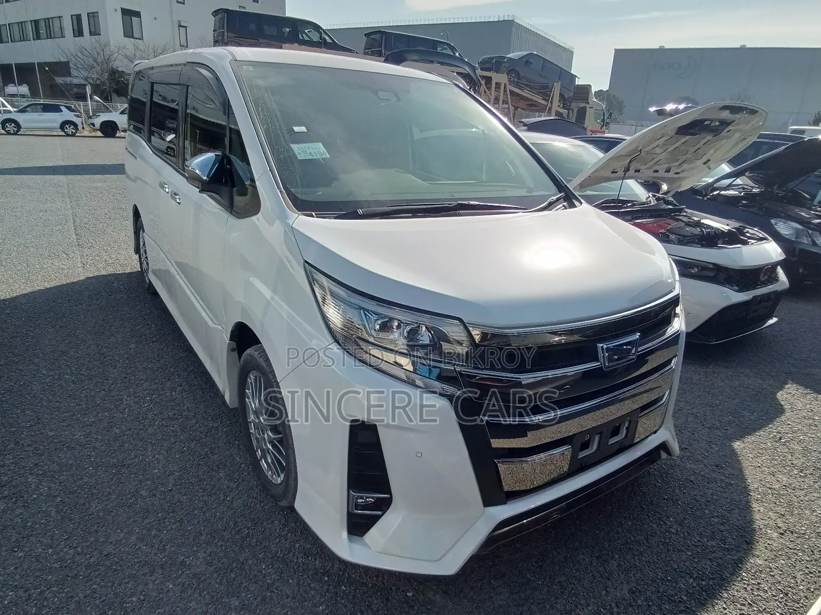Toyota Noah SI WXB 3 HYB 3.5 2020