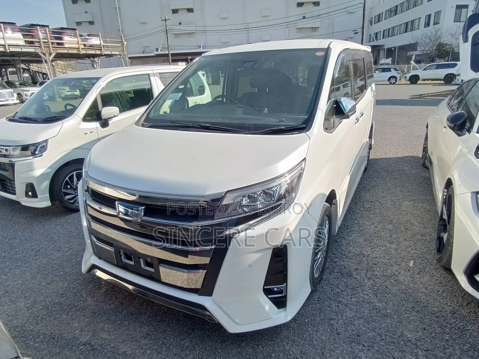 Toyota Noah SI WXB 3 HYB 3.5 2020
