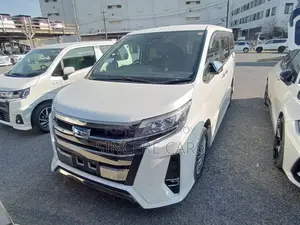 Toyota Noah SI WXB 3 HYB 3.5 2020
