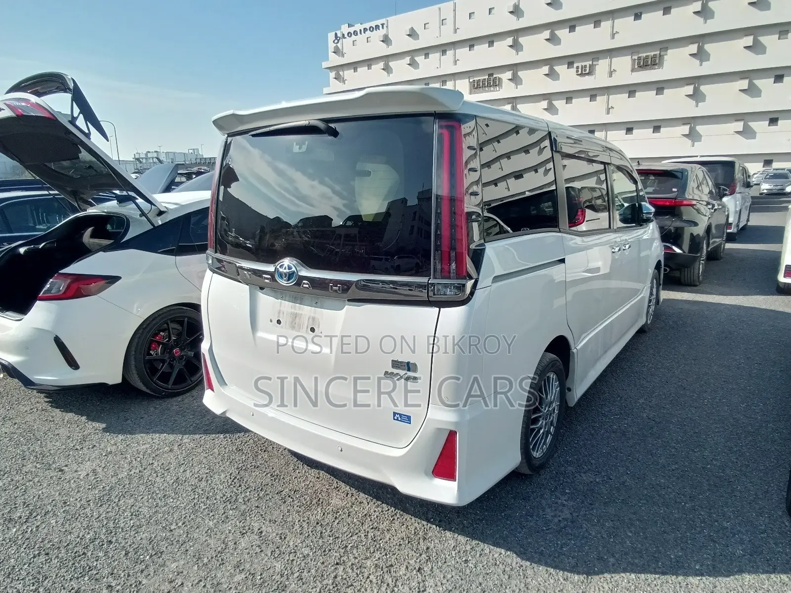 Toyota Noah SI WXB 3 HYB 3.5 2020