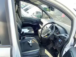Toyota Noah SI WXB 3 HYB 3.5 2020