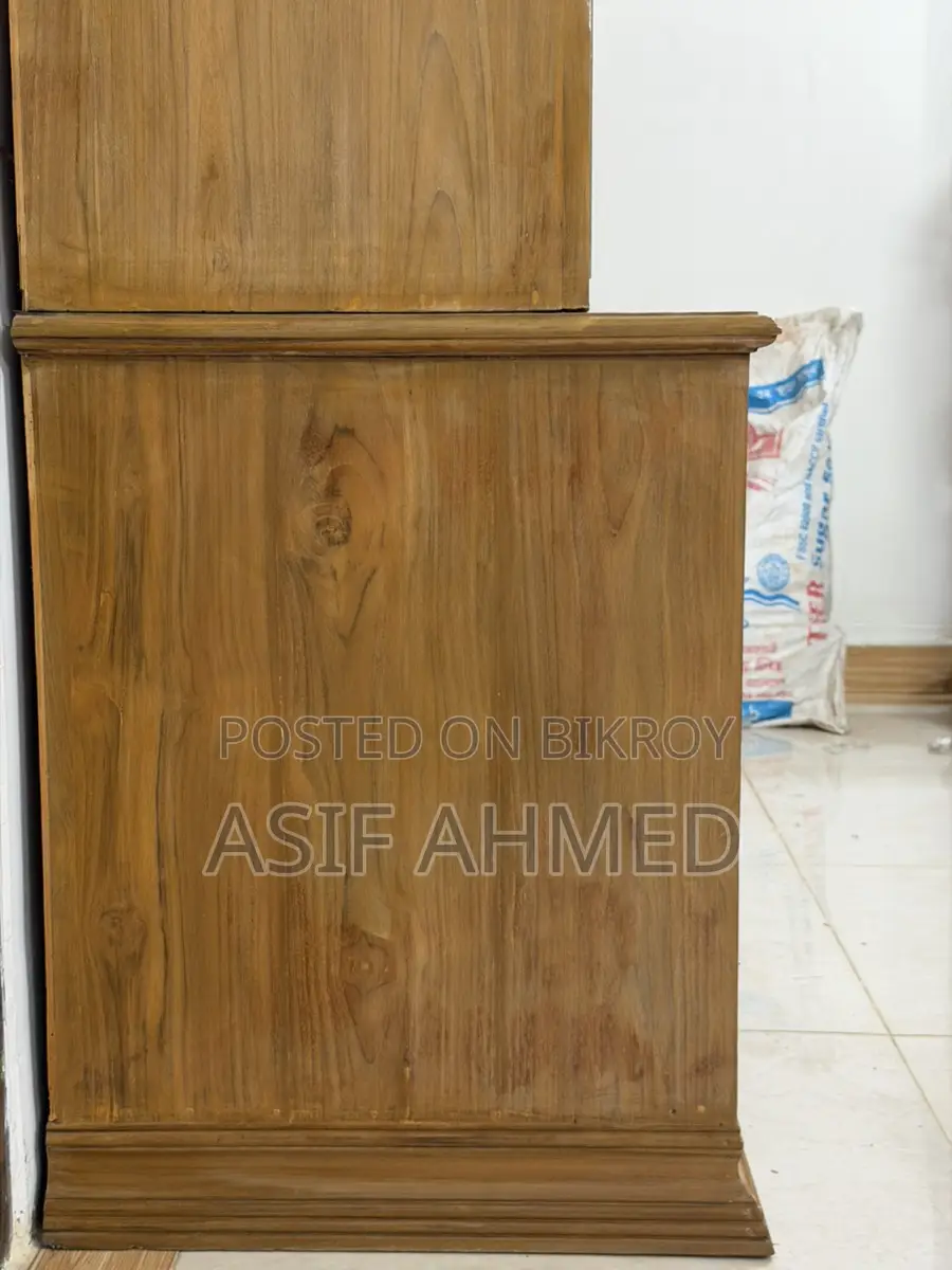 Shegun Wood Showcase Cabinet