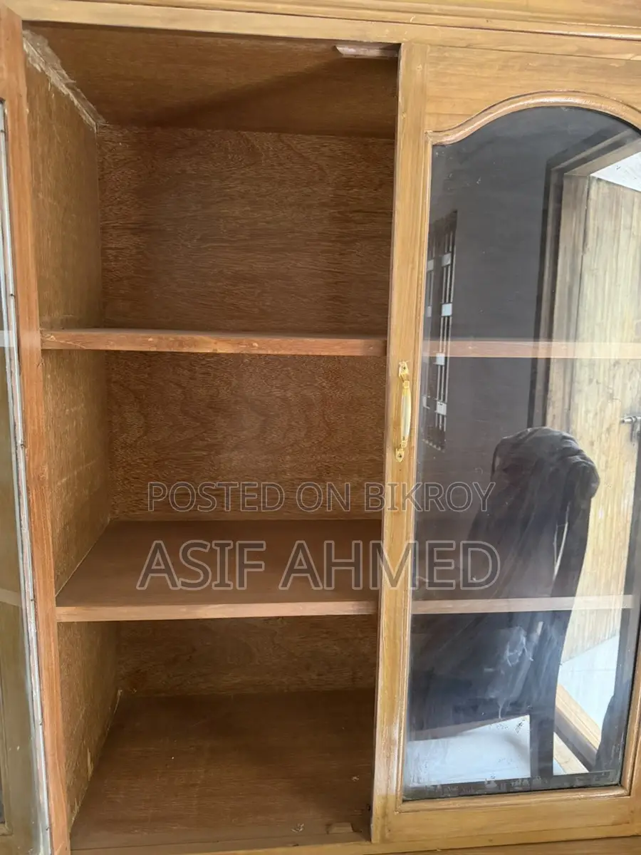 Shegun Wood Showcase Cabinet