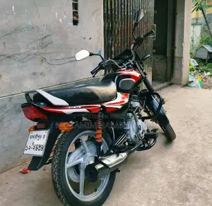 Bajaj CT 100 . 2024