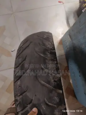 মোটরসাইকেলের রিসোলিং টায়ার