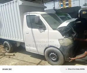 Toyota Lite Ace 2011