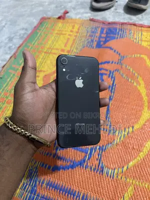 Apple iPhone XR (Used)