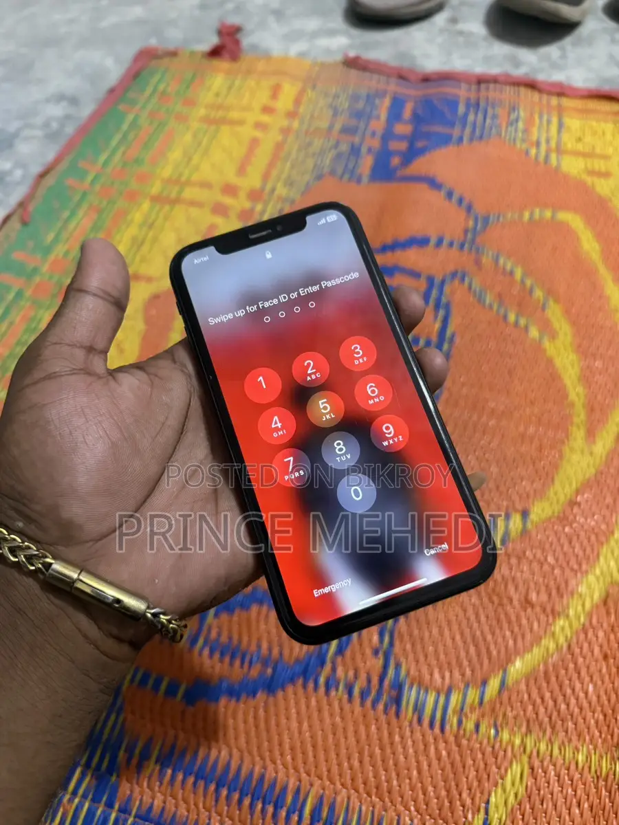 Apple iPhone XR (Used)