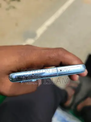 Samsung Galaxy S20 fresh (Used)