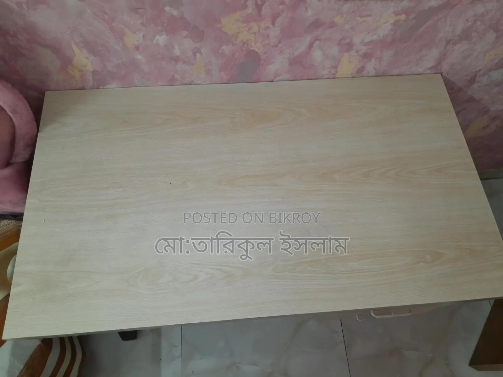 ব্যবহৃত টেবিল বিক্রয় করা হবে