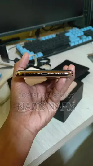 Apple iPhone 11 Pro Max (Used)