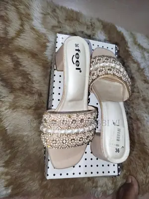 Feel Brand Heels
