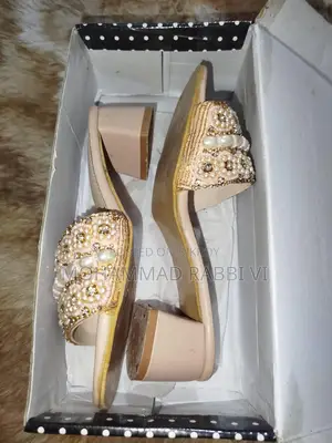 Feel Brand Heels