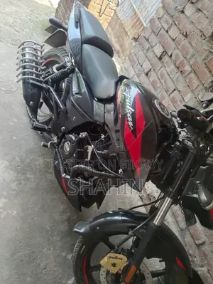 Bajaj Pulsar 150 . 2022