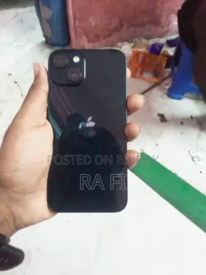 Apple iPhone 13 (Used)