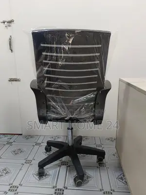Modern Breathable Office Chair with Smart Design