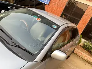 টয়োটা অ্যালিওন ২০০৬ সিলভার