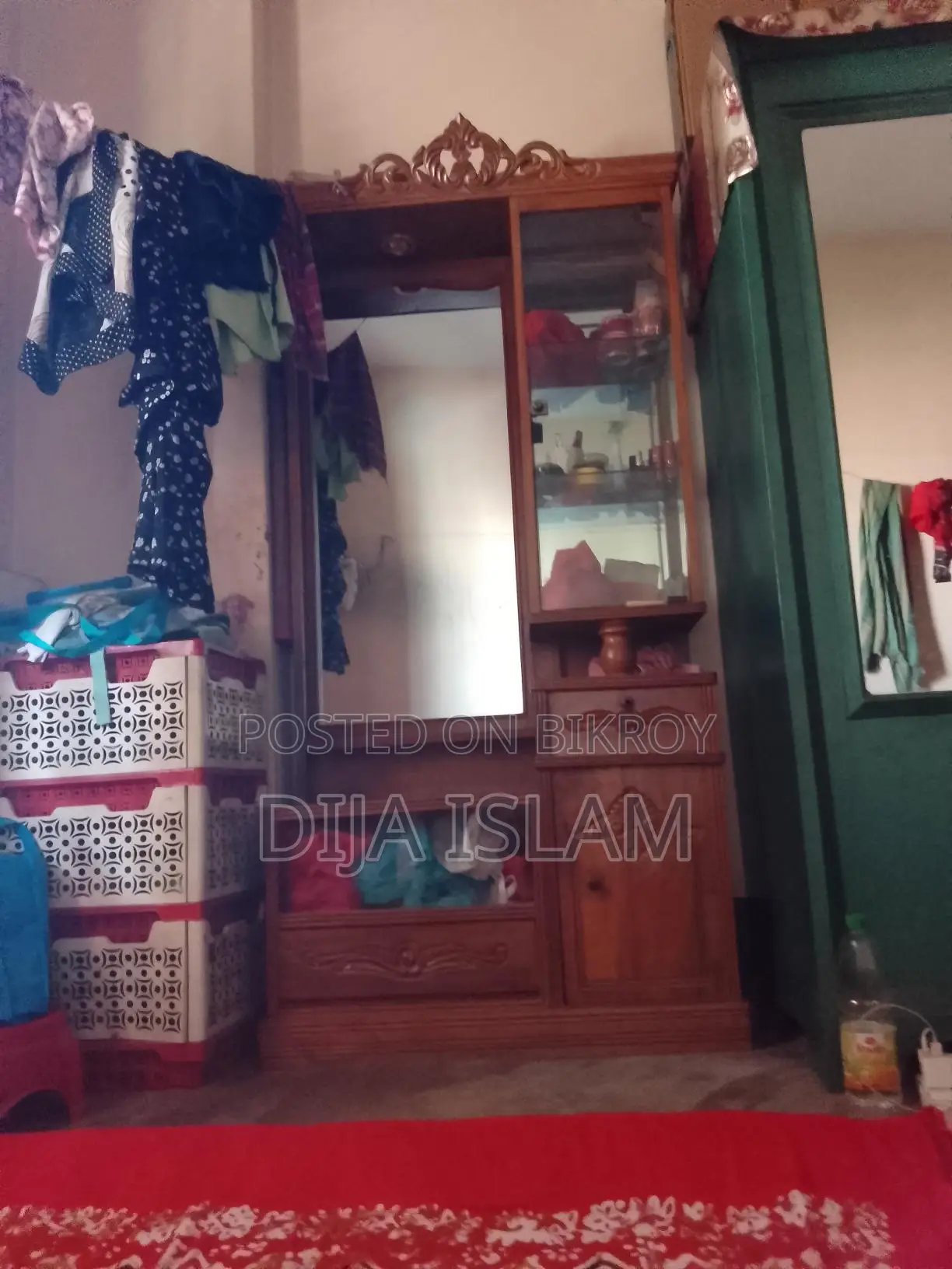 Bechte Chai Segun Kather Banano Dressing Table