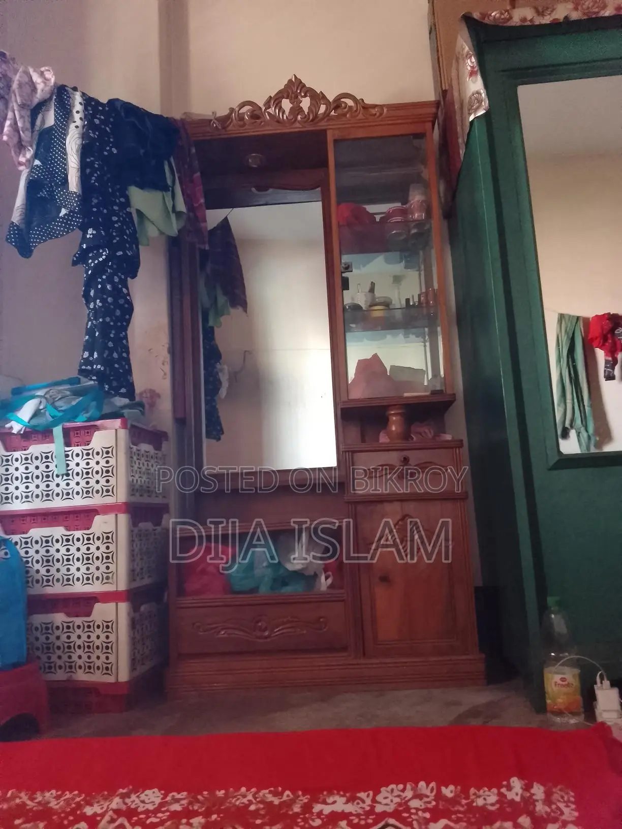 Bechte Chai Segun Kather Banano Dressing Table