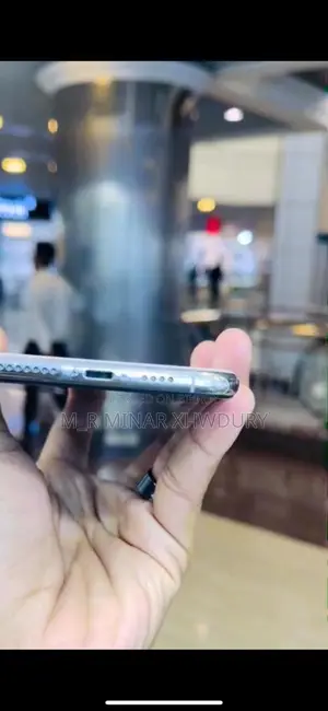Apple iPhone XS Max (Used)